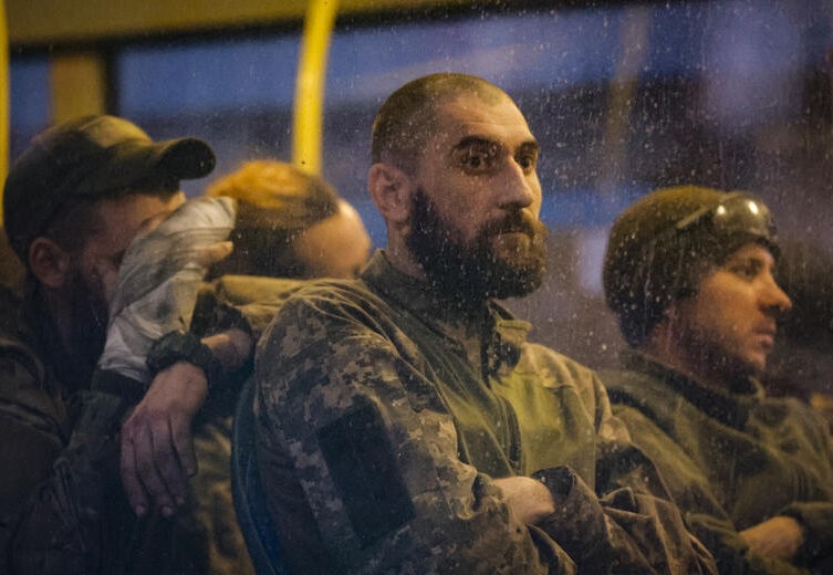 Росія на офіційному рівні підтримала “принижуючу страту” українських полонених полку “Азов”
