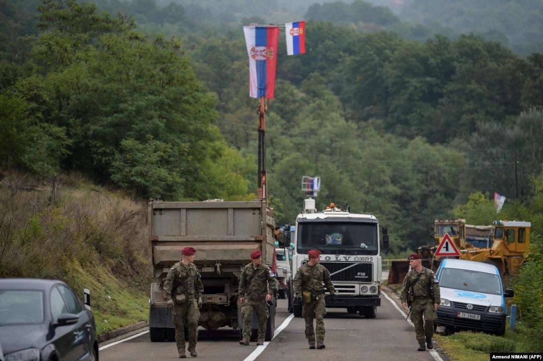 Що відбувається?: на сербсько-косовському кордоні почалися військові сутички