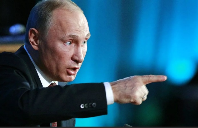 У Кремлі “димить аж підгарає” через заклик Зеленського заборонити росіянам в’їзд до Європи