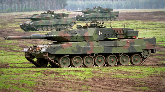 Офіційно: Німеччина передасть Україні танки Leopard 2 і дозволила реекспорт іншим країнам