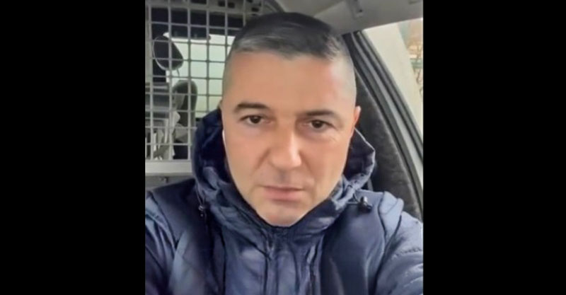 Досить спостерігати як гине еліта нашої держави. Ви або дайте нам зброю, щоб зупинити агресора або ставайте поруч з нами і також воюйте…