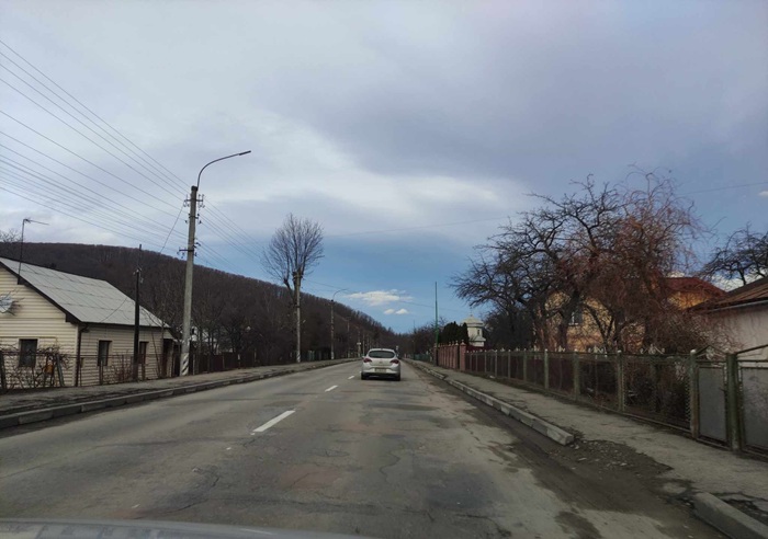 Свого батька Оля не пам’ятала, він не повернувся з війни. Працював ветлікарем, у селі його шанували за участь у просвітянських організаціях. Від мами і бабусі чула про нього тільки добрі спомини